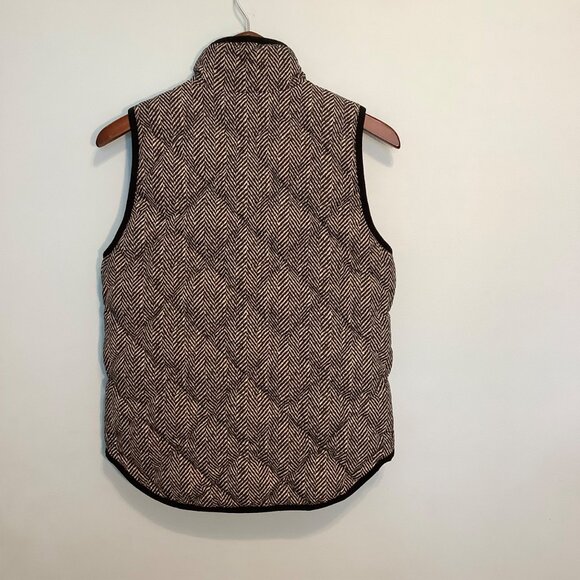 J. Crew Women’s Herringbone Puffer Down Vest Size XS Black Cream Full Zip Quilte - Picture 3 of 11